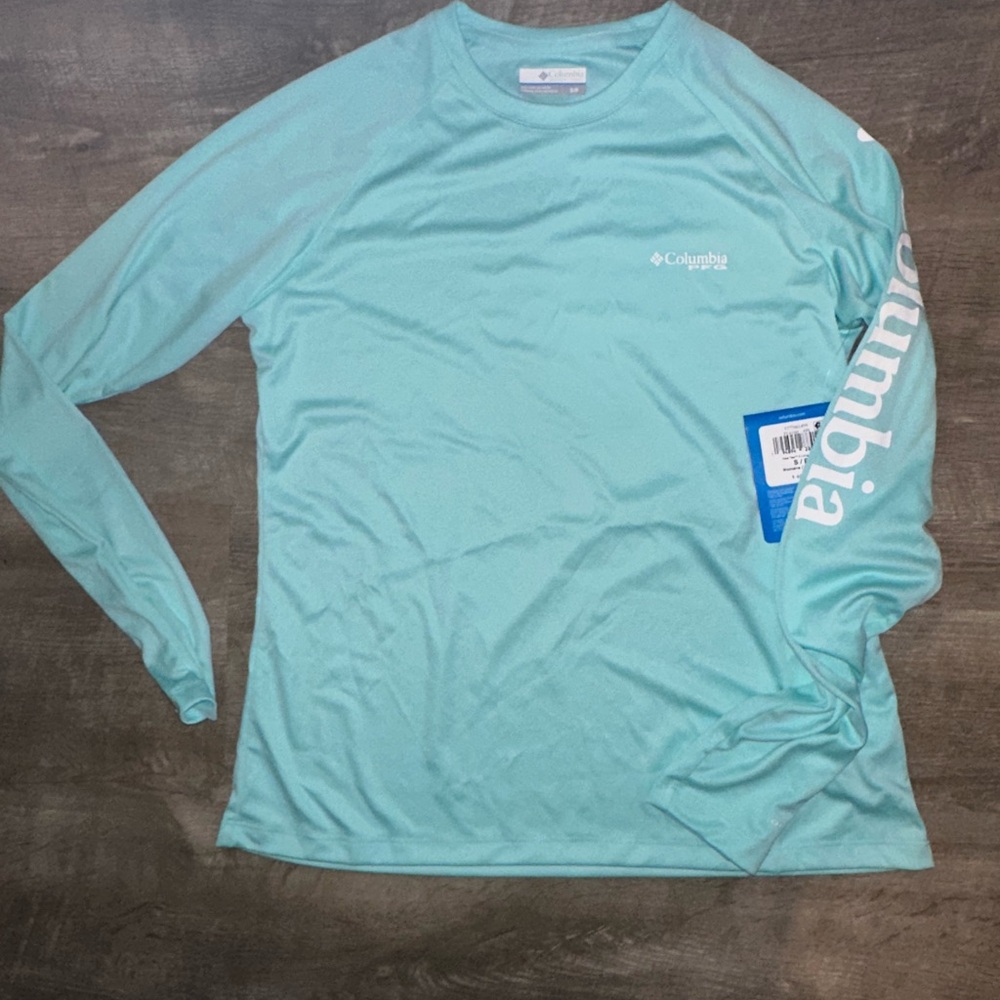 Columbia Light Blue Long Sleeve Shirt